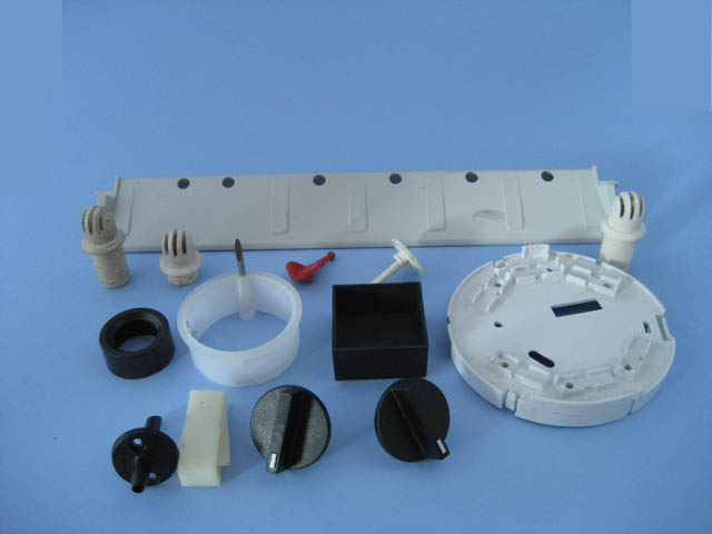 Miscellaneous moulds with examples of injection moulding and pad printing